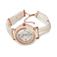 Qalereya görüntüsünə şəkil yükləyin, Üç qat mirvari zəncirlə hazırlanmış rose gold rəngdə saat