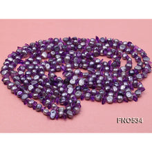 Qalereya görüntüsünə şəkil yükləyin, Bənövşəyi kristallarla bəzədilmiş burma mirvari boyunbağı