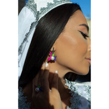 Qalereya görüntüsünə şəkil yükləyin, &quot;Xarı Bülbül&quot; dizaynlı əl işi premium italyan gümüşü dəst, gümüşü-qaşsız
