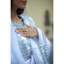 Qalereya görüntüsünə şəkil yükləyin, &quot;Buta&quot; dizaynlı əl işi premium italyan gümüşü dəst, qızılı-mavi
