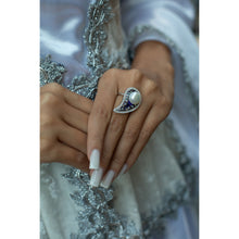 Qalereya görüntüsünə şəkil yükləyin, &quot;Buta&quot; dizaynlı əl işi premium italyan gümüşü dəst, gümüşü-mavi
