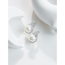 Qalereya görüntüsünə şəkil yükləyin, Alov dizaynlı italyan gümüşü premium mirvari dəst
