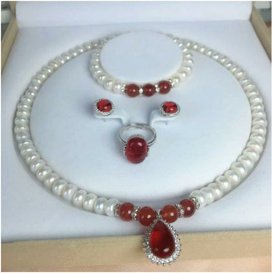 Qırmızı aqat daşlardan hazırlanmış mirvari dəst